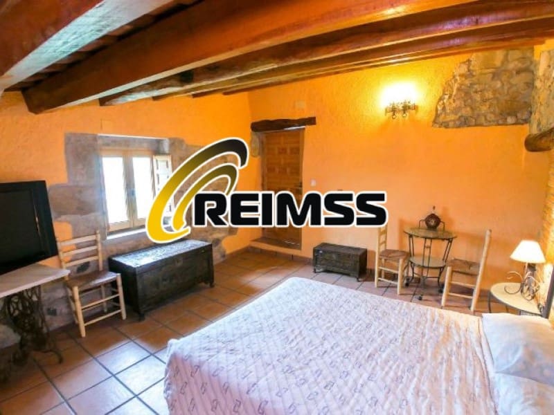 5 soveværelse Villa til salg i Caldes de Malavella - € 750.000 (Ref: 5236323)