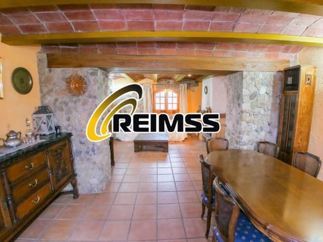 5 chambre Villa/Maison à vendre à Caldes de Malavella avec piscine - 736 000 € (Ref: 5236323)