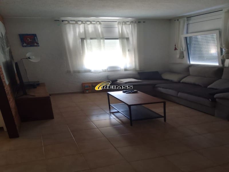 4 bedroom Villa for sale in Calonge i Sant Antoni with pool - € 380,000 (Ref: 5236329)