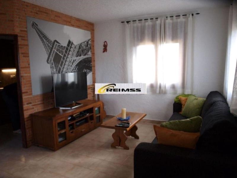 4 bedroom Villa for sale in Calonge i Sant Antoni with pool - € 380,000 (Ref: 5236329)