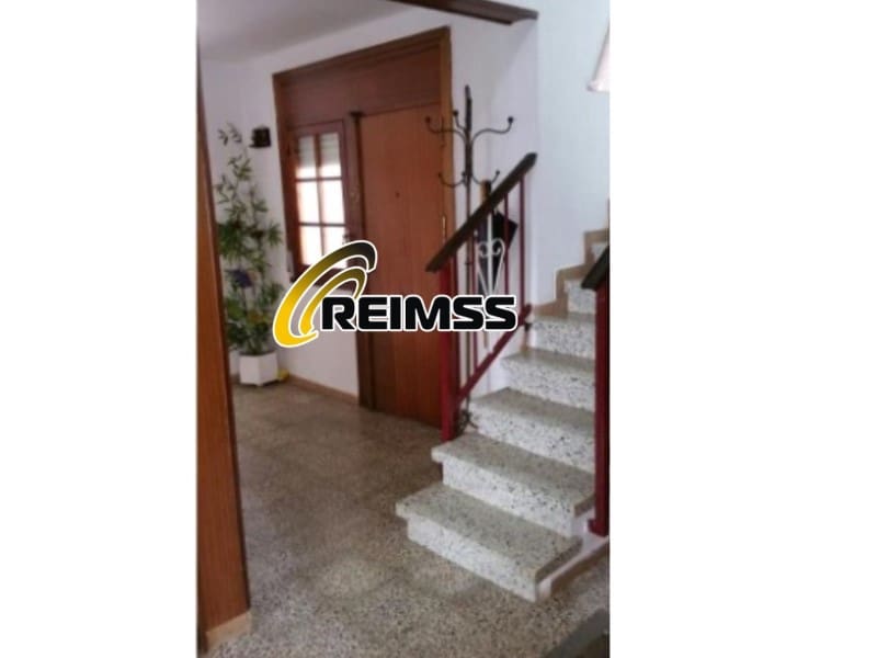 4 soveværelse Villa til salg i Macanet de la Selva med garage - € 290.000 (Ref: 5236355)