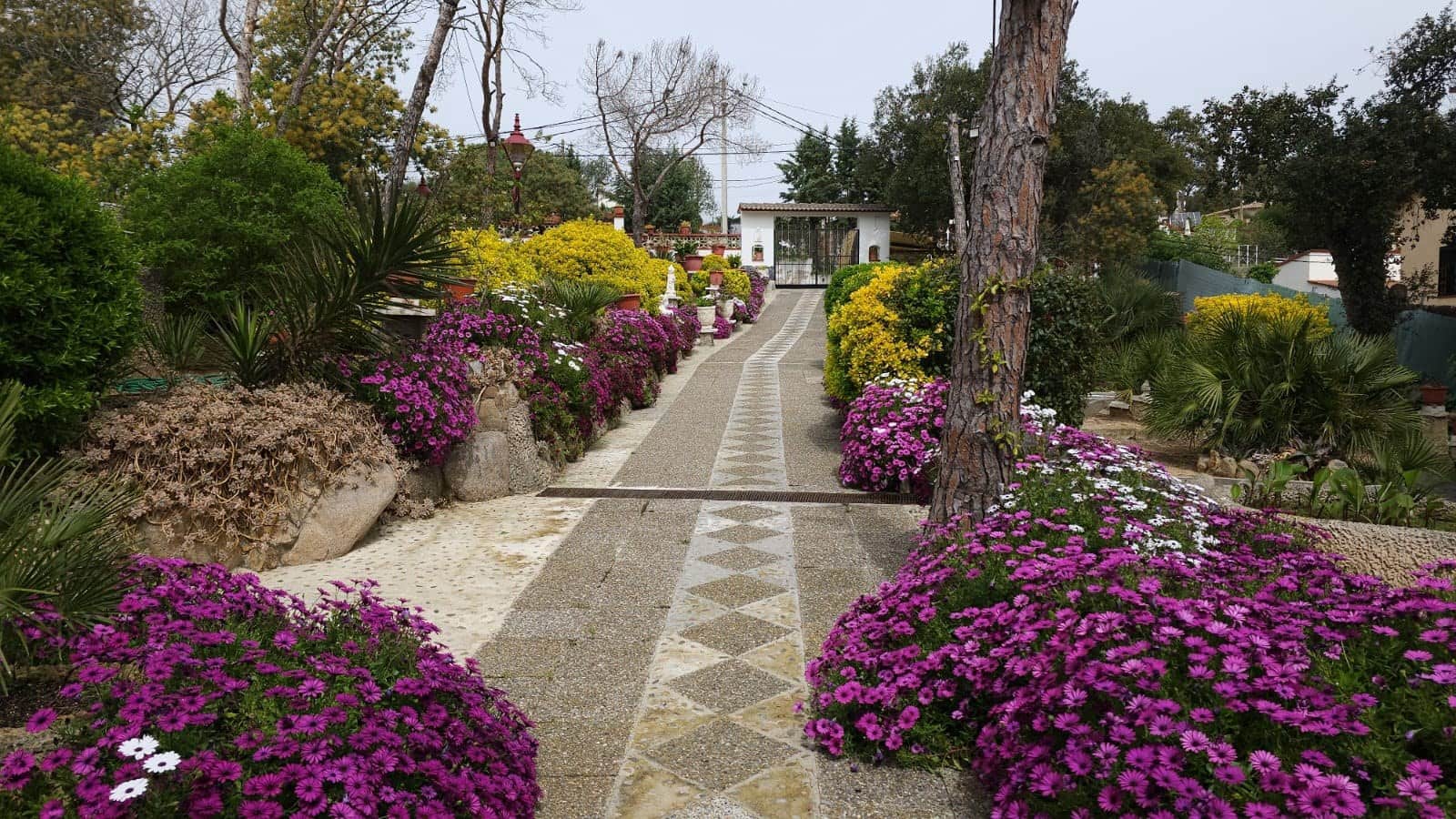 4 bedroom Villa for sale in Macanet de la Selva with pool garage - € 290,000 (Ref: 5236355)