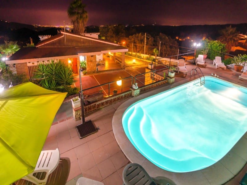 3 bedroom Villa for sale in Lloret de Mar with garage - € 390,000 (Ref: 5236416)