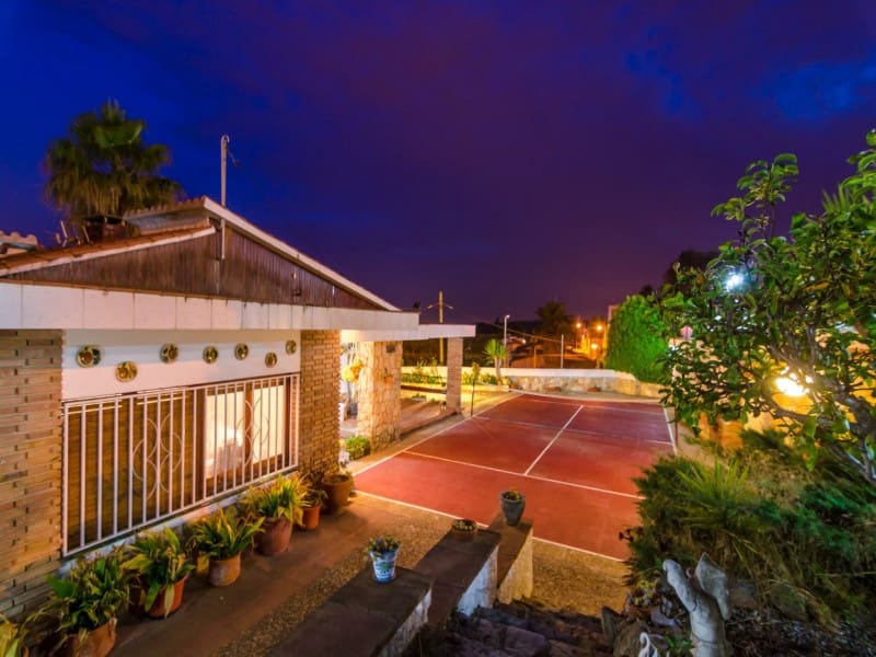 3 bedroom Villa for sale in Lloret de Mar with garage - € 390,000 (Ref: 5236416)