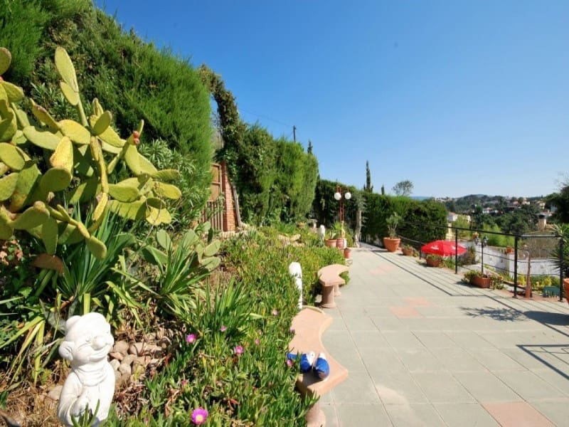 3 bedroom Villa for sale in Lloret de Mar with garage - € 390,000 (Ref: 5236416)