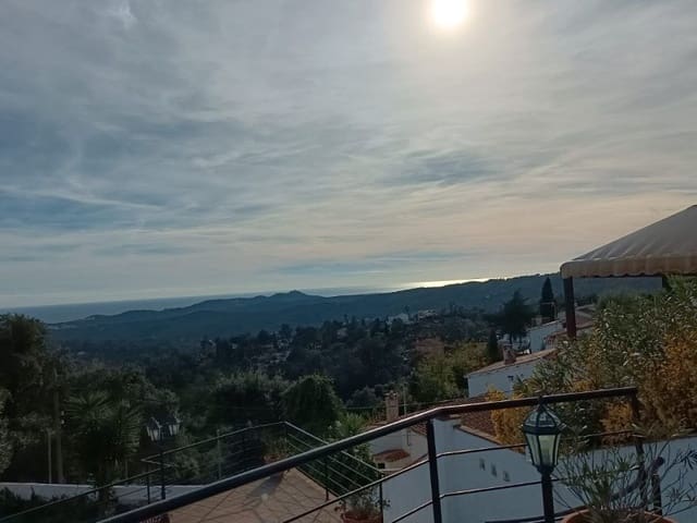 3 chambre Villa/Maison à vendre à Urbanitzacions del Nord, Lloret de Mar avec piscine garage - 390 000 € (Ref: 5236416)