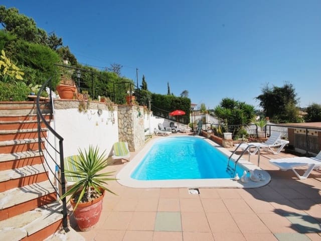 3 chambre Villa/Maison à vendre à Urbanitzacions del Nord, Lloret de Mar avec piscine garage - 390 000 € (Ref: 5236416)