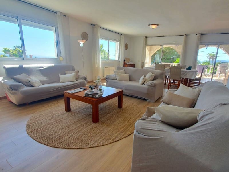 8 quarto Moradia para venda em Lloret de Mar com garagem - 840 000 € (Ref: 5236442)