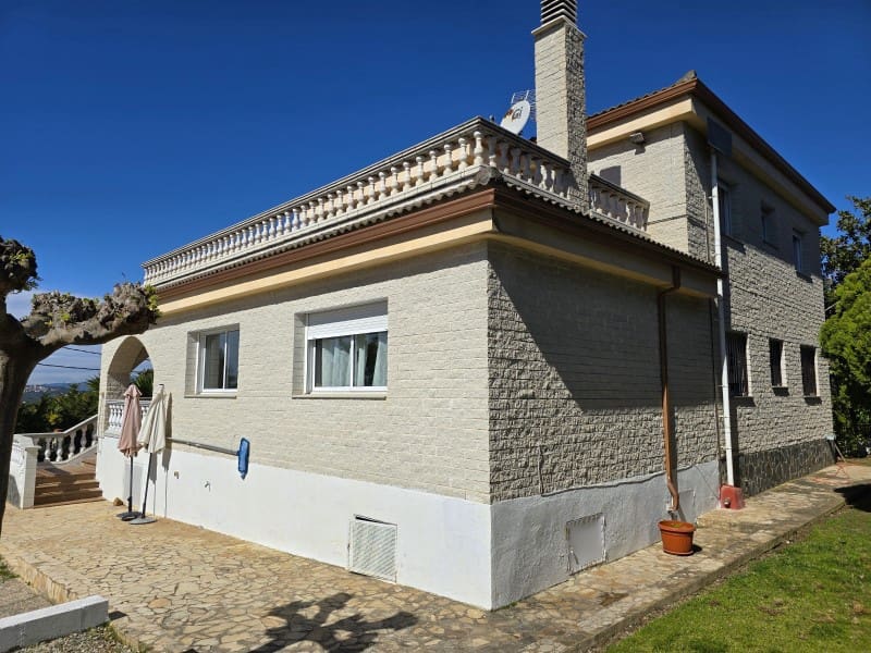 8 quarto Moradia para venda em Lloret de Mar com garagem - 840 000 € (Ref: 5236442)