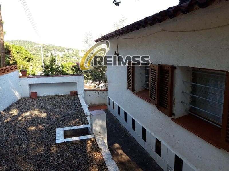 4 soveværelse Villa til salg i Lloret de Mar - € 234.000 (Ref: 5236470)