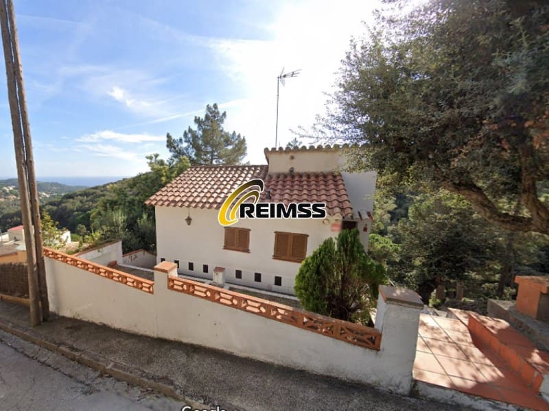 4 soveværelse Villa til salg i Lloret de Mar - € 234.000 (Ref: 5236470)