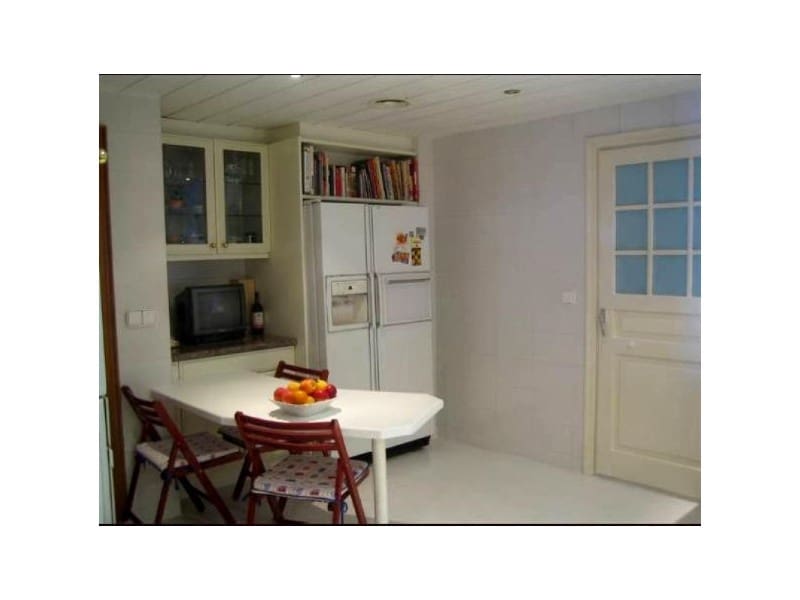 4 soveværelse Lejlighed til salg i Lloret de Mar med garage - € 850.000 (Ref: 5236481)