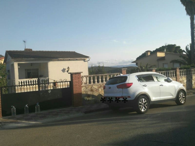 5 soveværelse Villa til salg i Macanet de la Selva med garage - € 259.000 (Ref: 5236544)