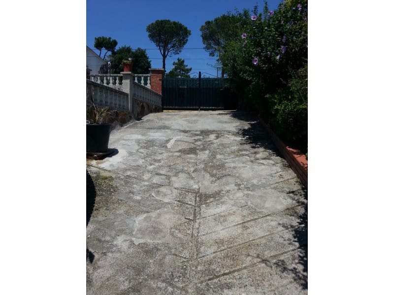 5 soveværelse Villa til salg i Macanet de la Selva med garage - € 259.000 (Ref: 5236544)