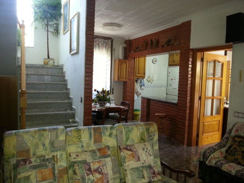 5 soveværelse Villa til salg i Macanet de la Selva med garage - € 259.000 (Ref: 5236544)