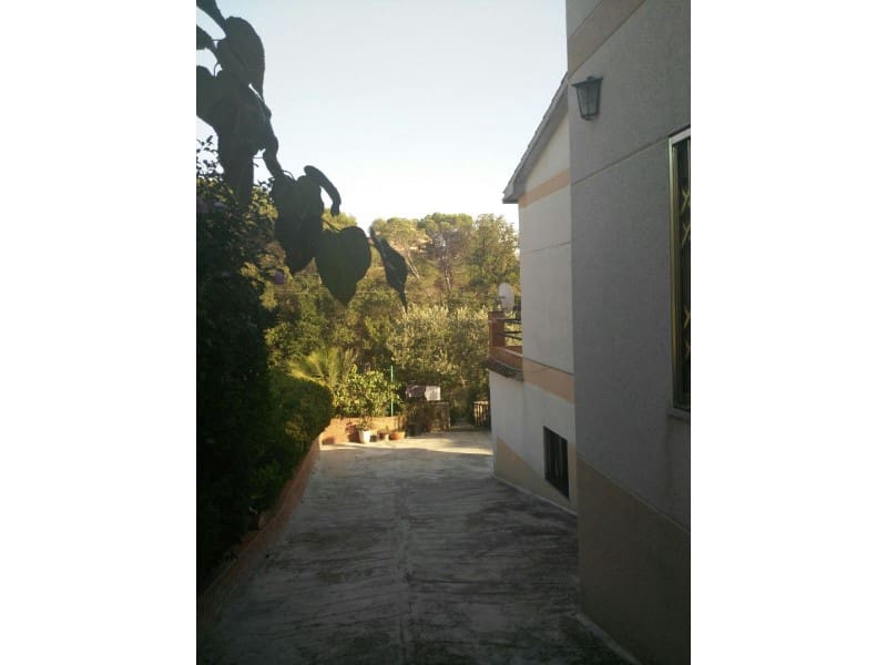 5 soveværelse Villa til salg i Macanet de la Selva med swimmingpool garage - € 259.000 (Ref: 5236544)