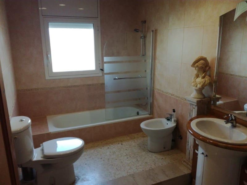 6 soveværelse Villa til salg i Macanet de la Selva med garage - € 445.000 (Ref: 5236559)