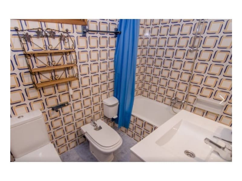 7 soverom Villa til salgs i Lloret de Mar med garasje - € 595 000 (Ref: 5236631)