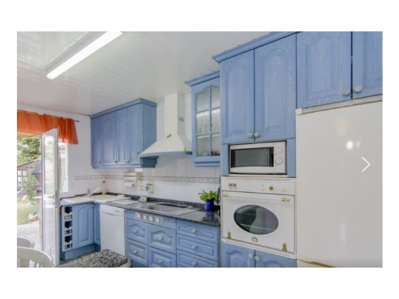 7 soverom Villa til salgs i Lloret de Mar med garasje - € 595 000 (Ref: 5236631)