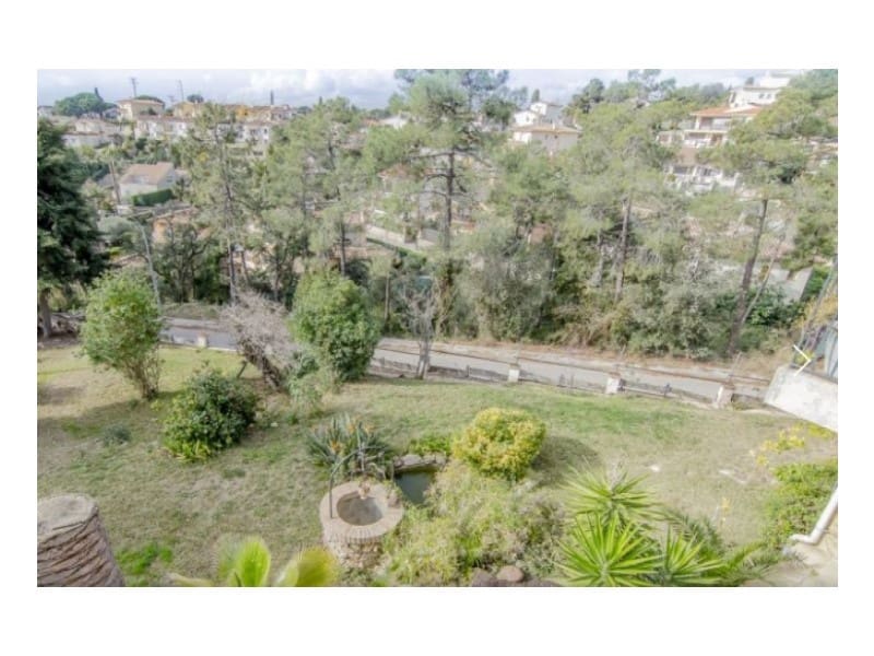 7 soverom Villa til salgs i Lloret de Mar med garasje - € 595 000 (Ref: 5236631)