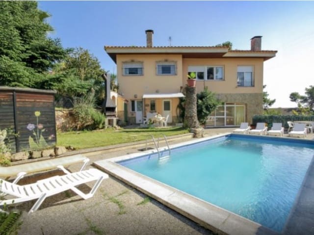 7 camera da letto Villa in vendita in Mas Baell - Can Carbó, Lloret de Mar con piscina garage - 595.000 € (Rif: 5236631)