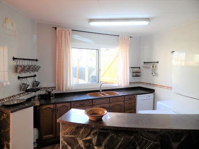 3 bedroom Villa for sale in Centre, Lloret de Mar with garage - € 611,500 (Ref: 5236682)