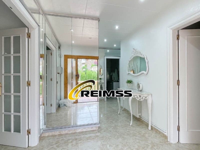 3 chambre Villa/Maison à vendre à Lloret de Mar avec garage - 611 500 € (Ref: 5236682)