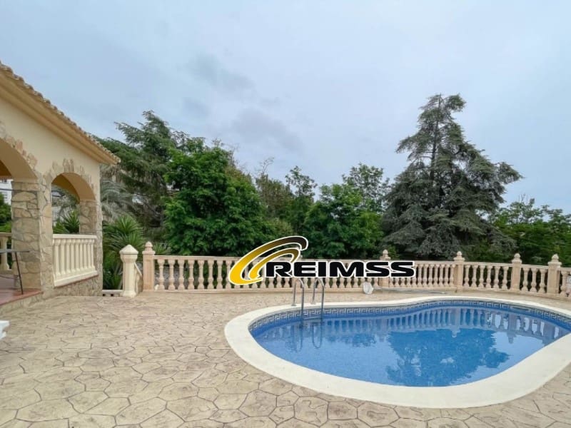 3 chambre Villa/Maison à vendre à Lloret de Mar avec garage - 611 500 € (Ref: 5236682)