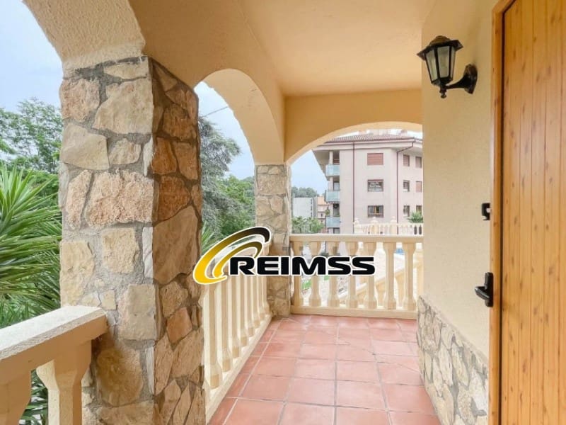 3 chambre Villa/Maison à vendre à Lloret de Mar avec garage - 611 500 € (Ref: 5236682)