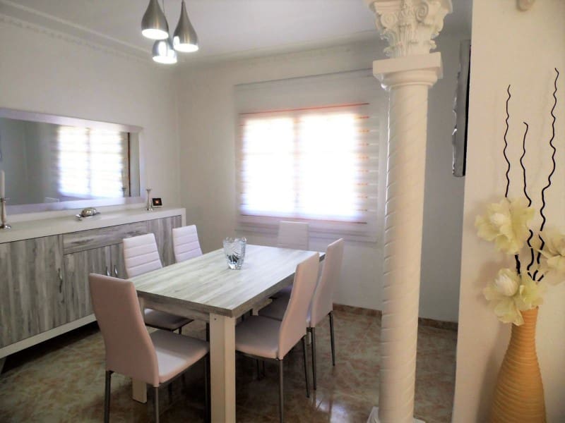 Chalet de 3 habitaciones en Lloret de Mar en venta con piscina garaje - 611.500 € (Ref: 5236682)