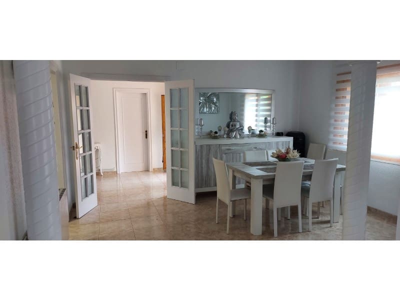 Chalet de 3 habitaciones en Lloret de Mar en venta con piscina garaje - 611.500 € (Ref: 5236682)