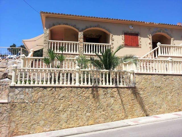 3 camera da letto Villa in vendita in Centre, Lloret de Mar con piscina garage - 611.500 € (Rif: 5236682)