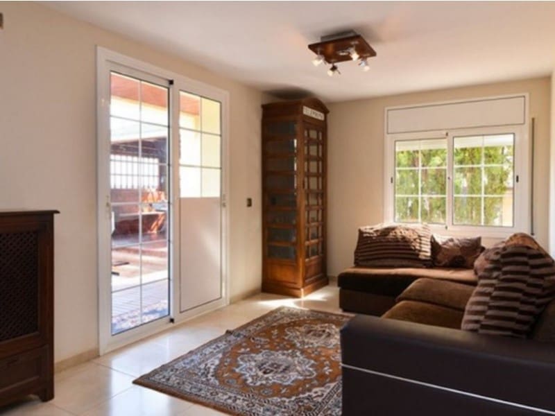 6 soveværelse Villa til salg i Lloret de Mar med swimmingpool garage - € 749.000 (Ref: 5236686)