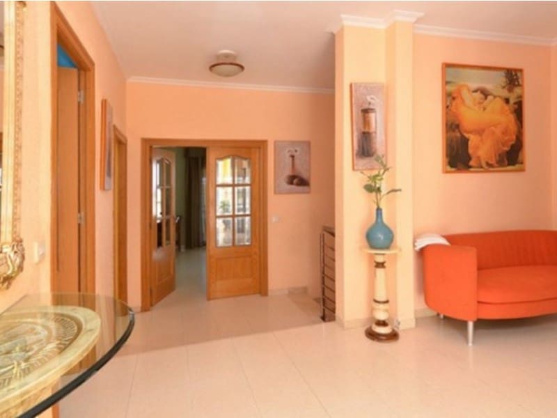 6 soveværelse Villa til salg i Lloret de Mar med swimmingpool garage - € 749.000 (Ref: 5236686)