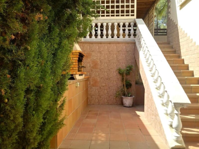 6 soveværelse Villa til salg i Lloret de Mar med swimmingpool garage - € 749.000 (Ref: 5236686)