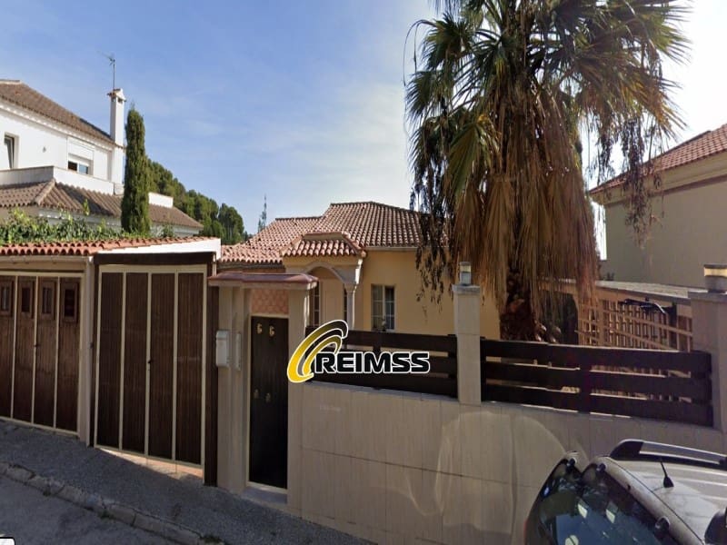 6 soveværelse Villa til salg i Lloret de Mar med swimmingpool garage - € 749.000 (Ref: 5236686)