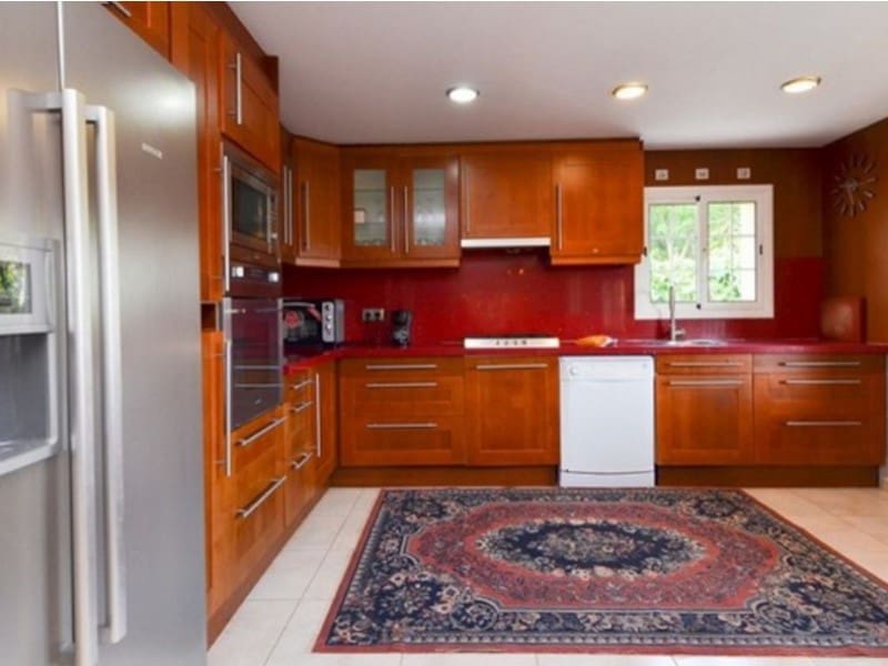 6 bedroom Villa for sale in Lloret de Mar with pool garage - € 749,000 (Ref: 5236686)