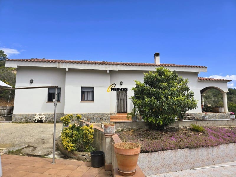 4 chambre Villa/Maison à vendre à Lloret de Mar avec garage - 367 000 € (Ref: 5338210)