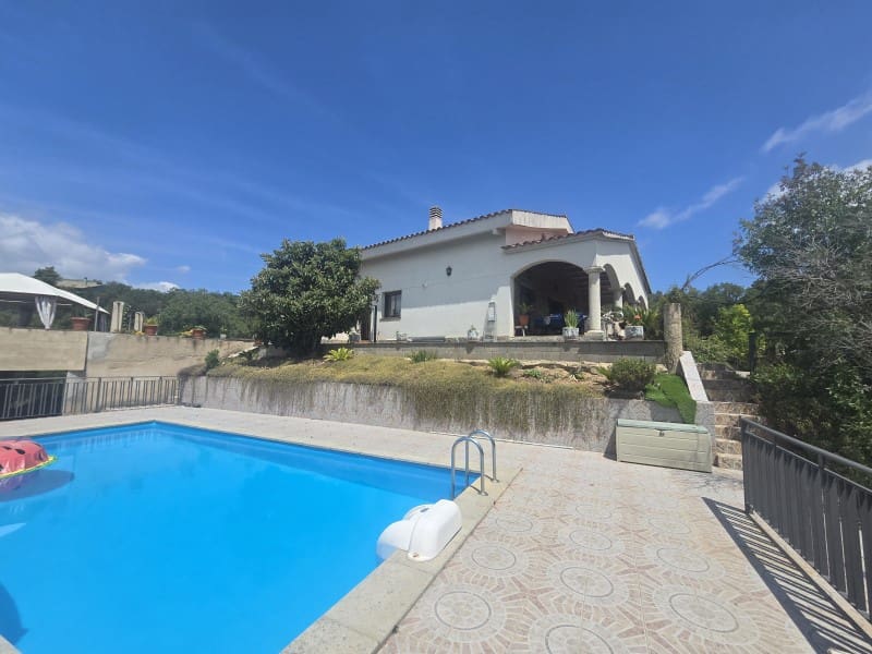 4 chambre Villa/Maison à vendre à Lloret de Mar avec garage - 367 000 € (Ref: 5338210)