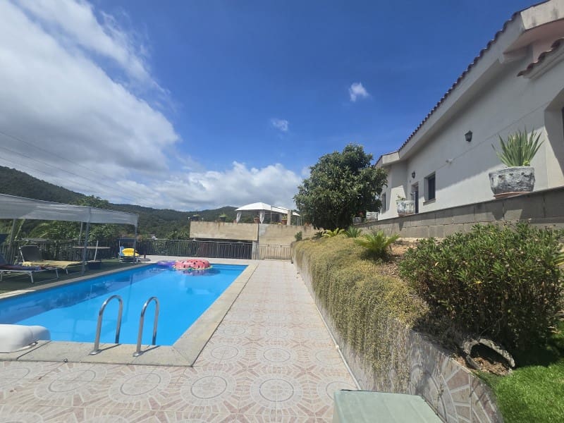 4 chambre Villa/Maison à vendre à Lloret de Mar avec garage - 367 000 € (Ref: 5338210)