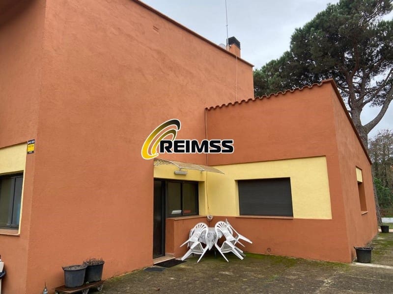 4 slaapkamer Villa te koop in Macanet de la Selva met zwembad garage - € 473.000 (Ref: 5667547)