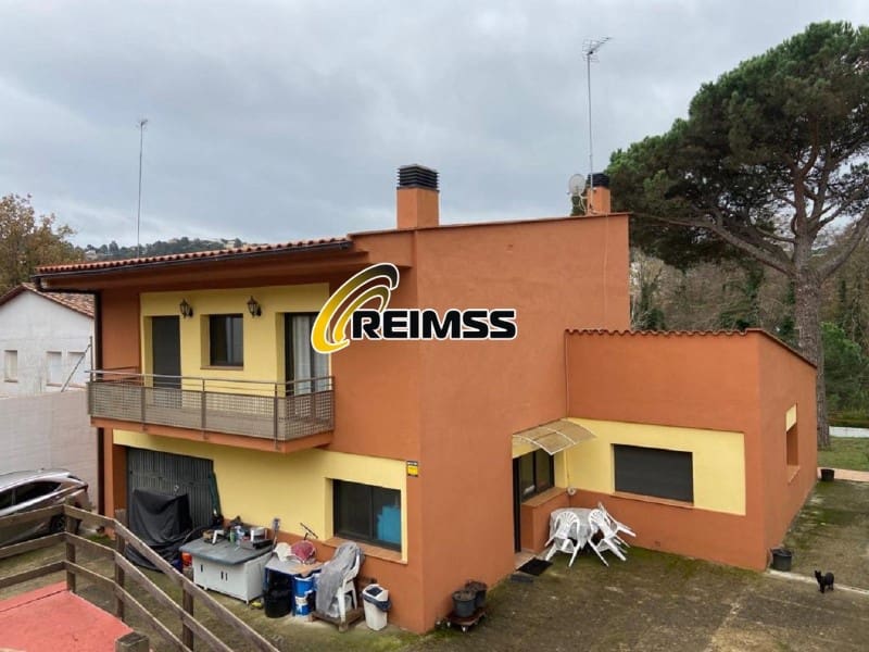 4 slaapkamer Villa te koop in Macanet de la Selva met zwembad garage - € 473.000 (Ref: 5667547)