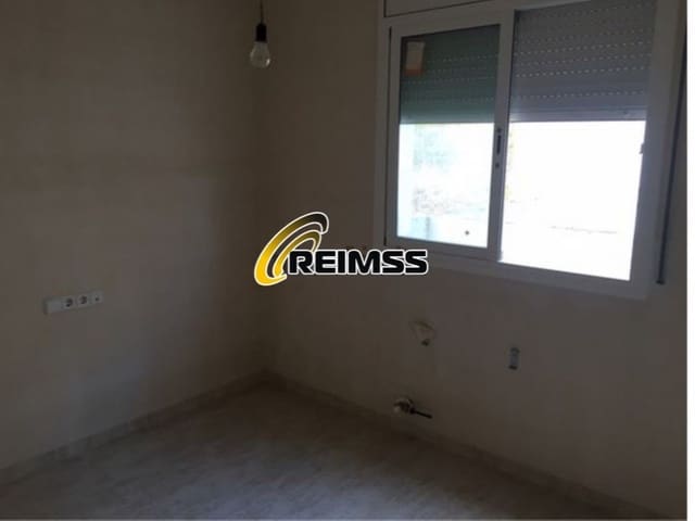 3 soveværelse Villa til salg i Maçanet de la Selva - € 189.000 (Ref: 5806792)