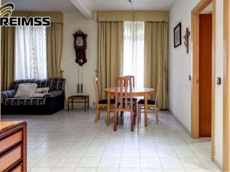 6 soverom Villa til salgs i Pineda de Mar med garasje - € 668 000 (Ref: 6382320)