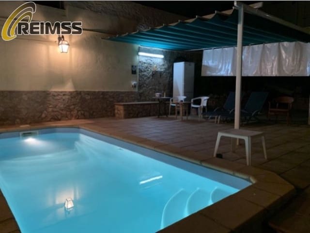 6 soverom Villa til salgs i Pineda de Mar med garasje - € 668 000 (Ref: 6382320)