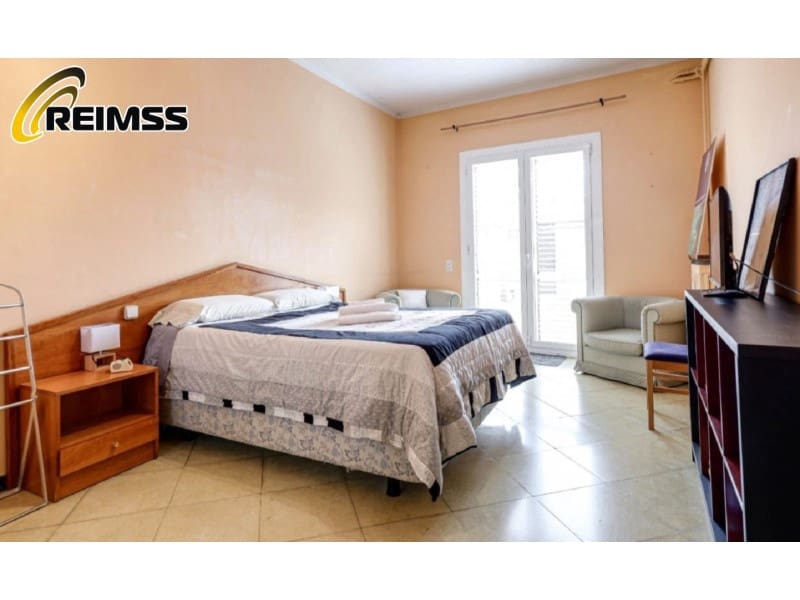 6 soverom Villa til salgs i Pineda de Mar med garasje - € 668 000 (Ref: 6382320)