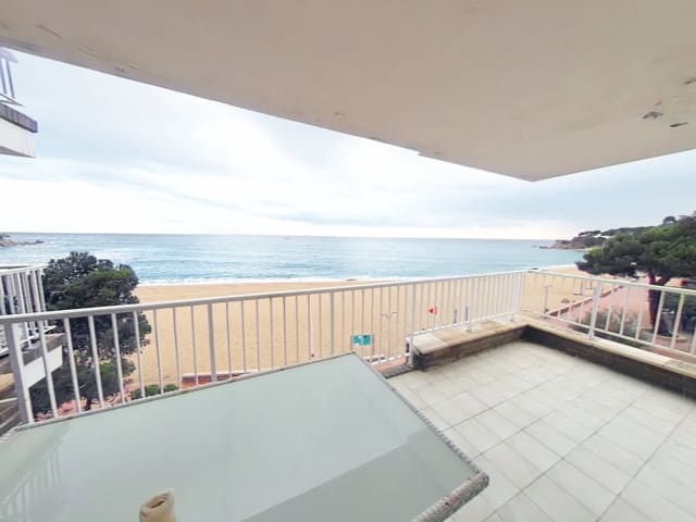Piso de 4 habitaciones en Fenals, Lloret de Mar en venta con garaje - 900.000 € (Ref: 6423567)