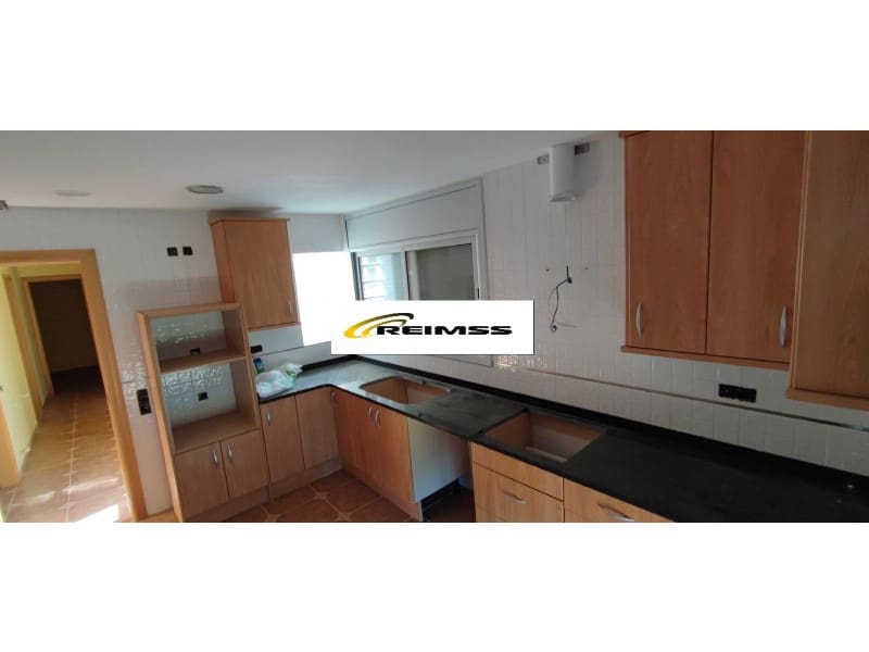 5 soveværelse Villa til salg i Macanet de la Selva med garage - € 199.500 (Ref: 6495306)