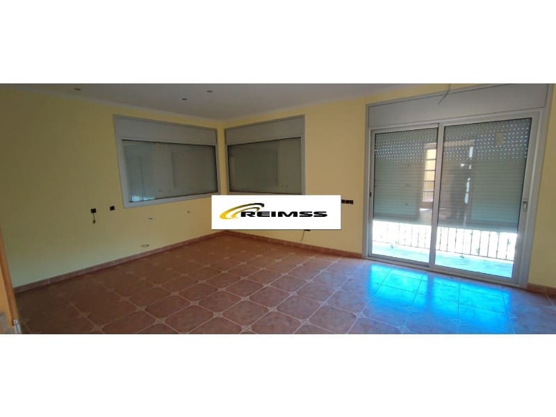 5 soveværelse Villa til salg i Macanet de la Selva med garage - € 199.500 (Ref: 6495306)