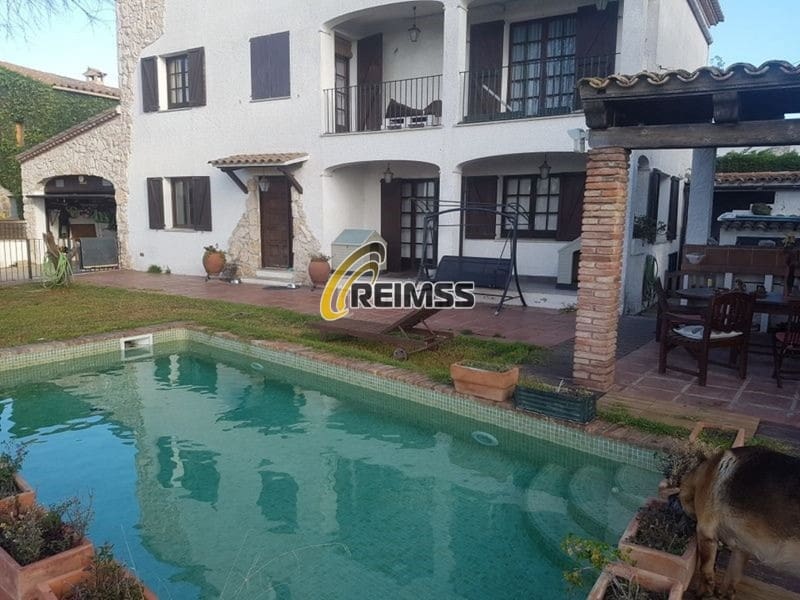 6 bedroom Villa for sale in Platja d'Aro with pool garage - € 875,000 (Ref: 6595883)